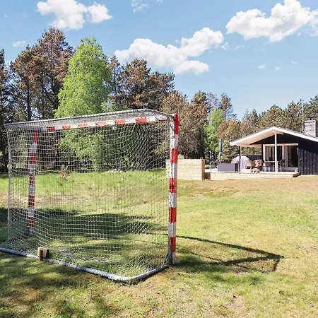 6 Person Holiday Home In Strandby-By Traum *