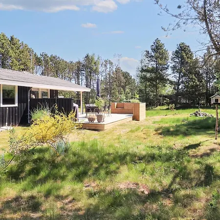 6 Person Holiday Home In Strandby-By Traum